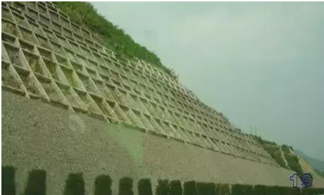 公路路基路面设计体会，满满的都是不能疏忽的细节！